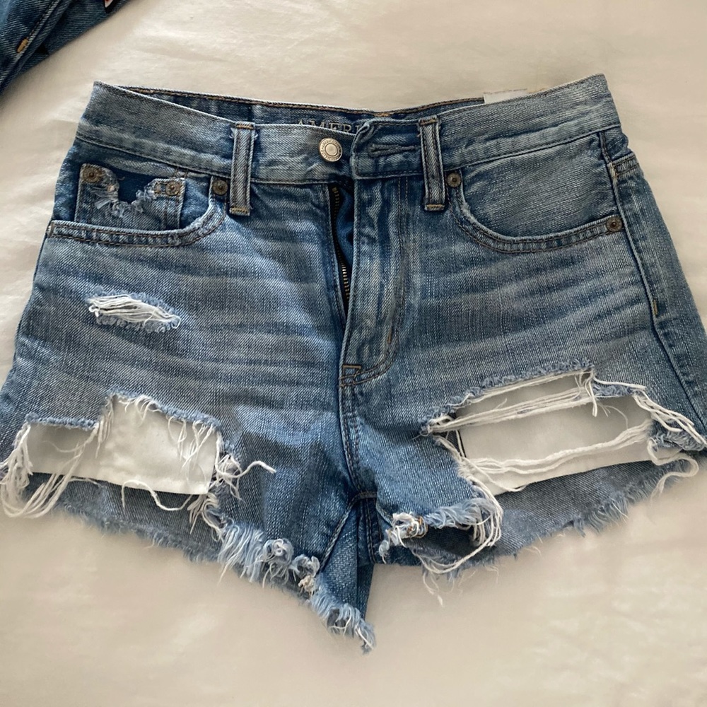 JEAN SHORTS AMERICAN EAGLE